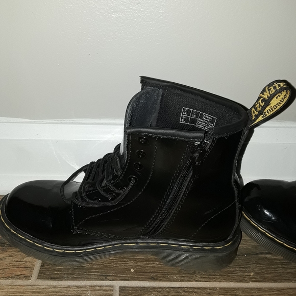 DR. MARTENS - Picture 3 of 8